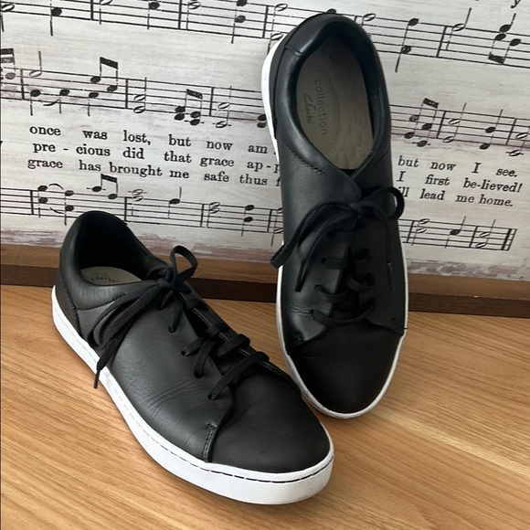 Clarks Leather Lace Up Sneakers - Picture 1 of 6